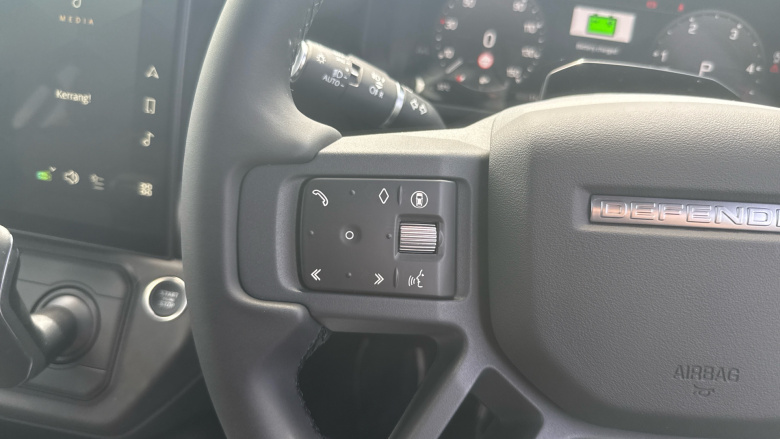 Land Rover Defender 3.0 D250 X-Dynamic SE 110 5dr Auto Diesel Estate